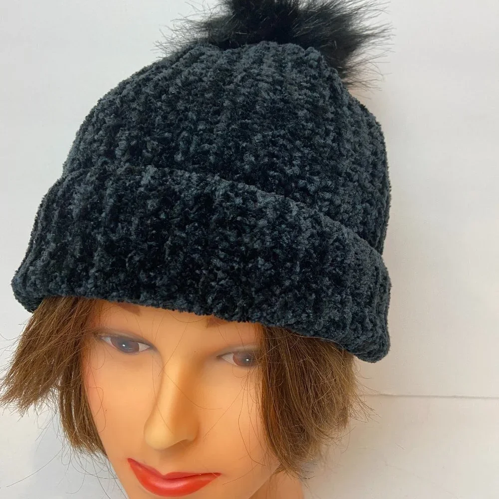 Emanuel Gevaldo Black Beanie Hat Pom